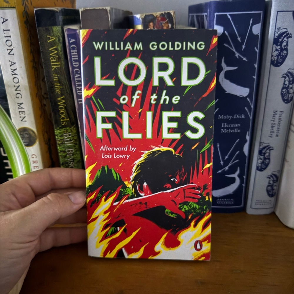 Lord of the Flies by William Golding - Red and Black Cover